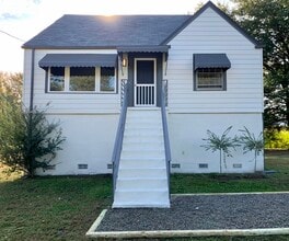 Building Photo - 611 Poplar St