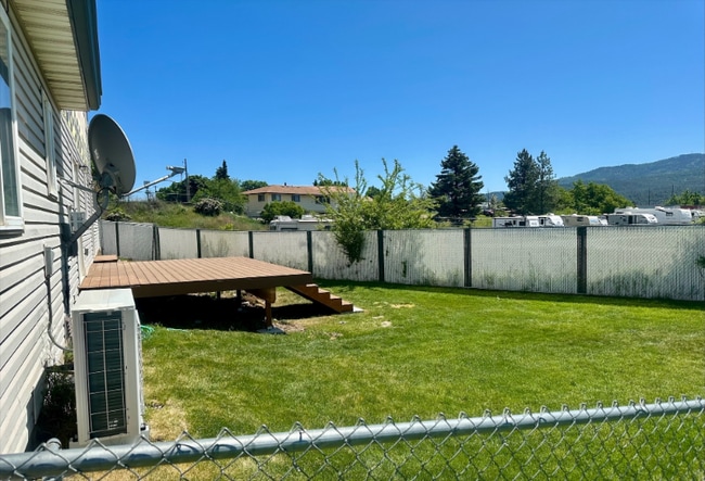 Building Photo - 995 N Boulder Ct