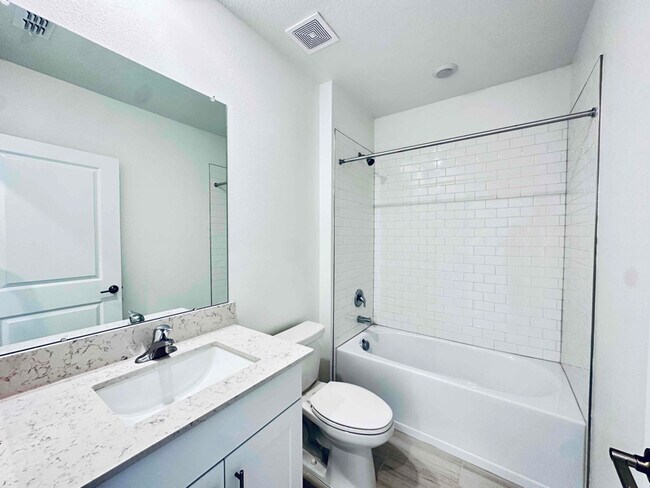 Building Photo - 11320 Linden Depot Rd