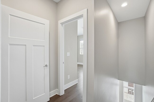 Building Photo - Experience Elevated Urban Living in the Heart of South End