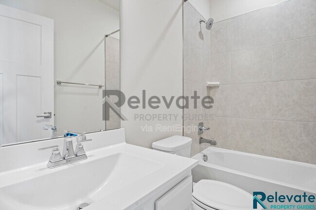 Building Photo - 2008 Old Manchester St