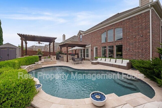 Building Photo - 3625 Funston Dr