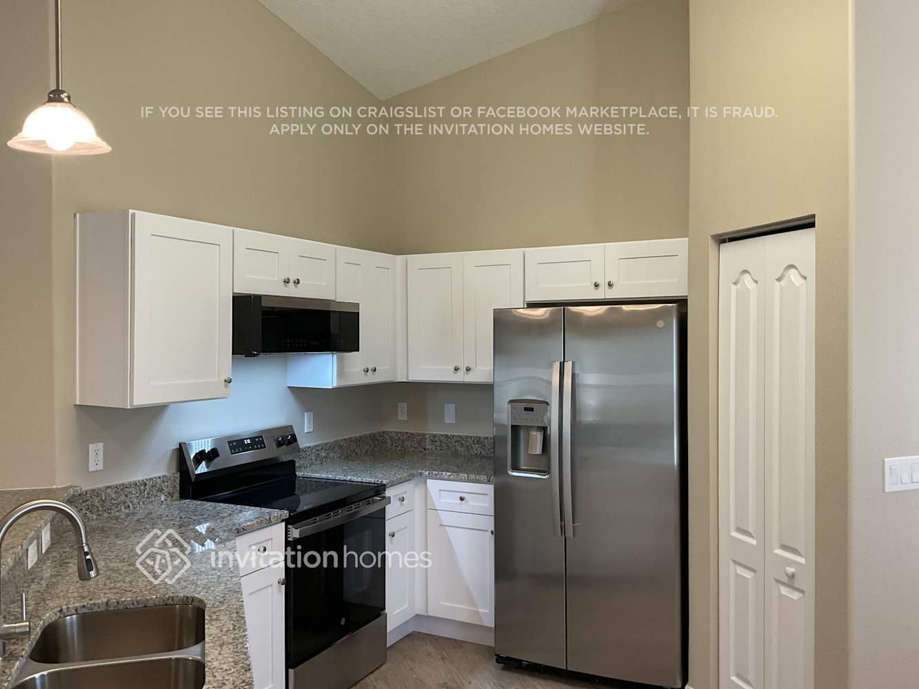 Building Photo - 425 E New Hampshire Ave