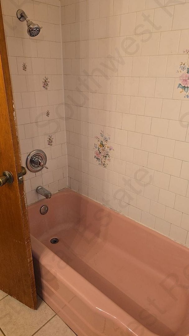Building Photo - charming 3 bedroom 1 bath home.
