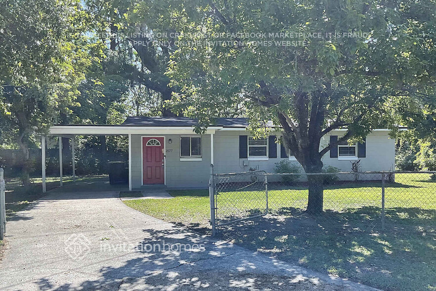 Primary Photo - 2577 Red Robin Dr E