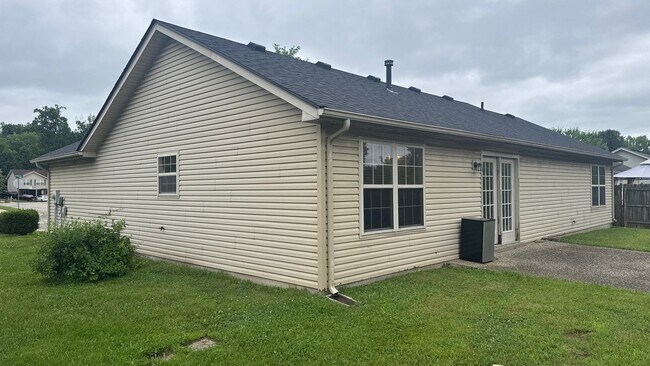 Building Photo - 405 Parker Pl