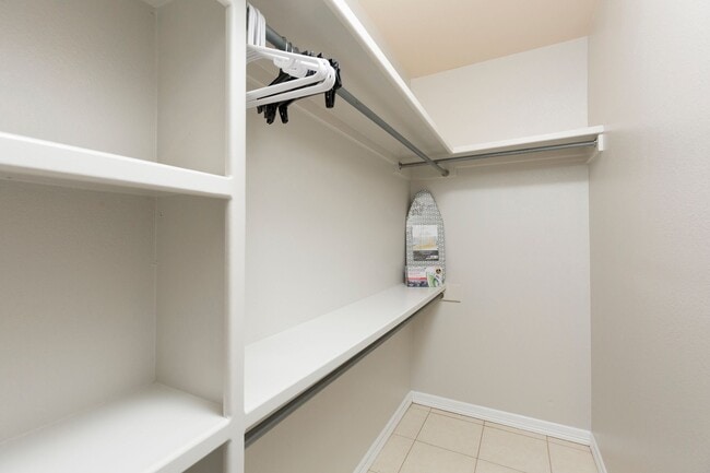 Building Photo - 3104 Scotland Dr