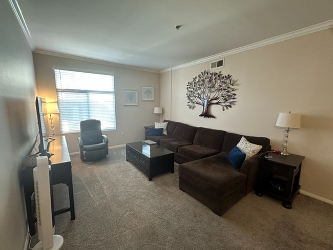 Building Photo - Downtown Fully Furnished 1BR Condo Near Balboa Park with Utilities Included & Parking