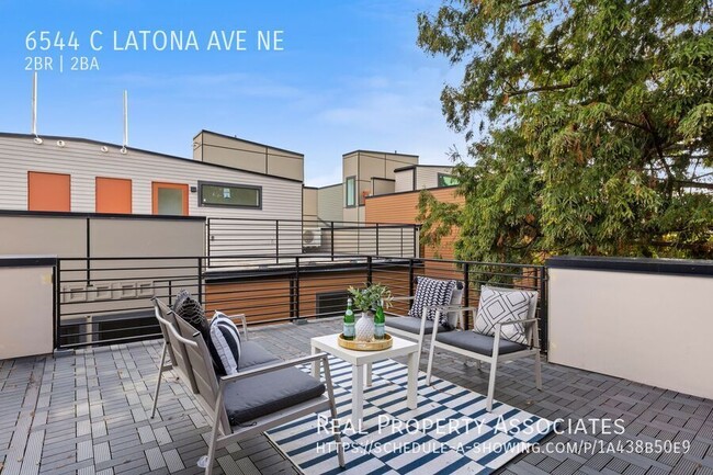 Building Photo - 6544 Latona Ave NE