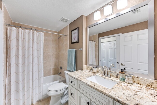 Building Photo - 13180 Bella Casa Cir