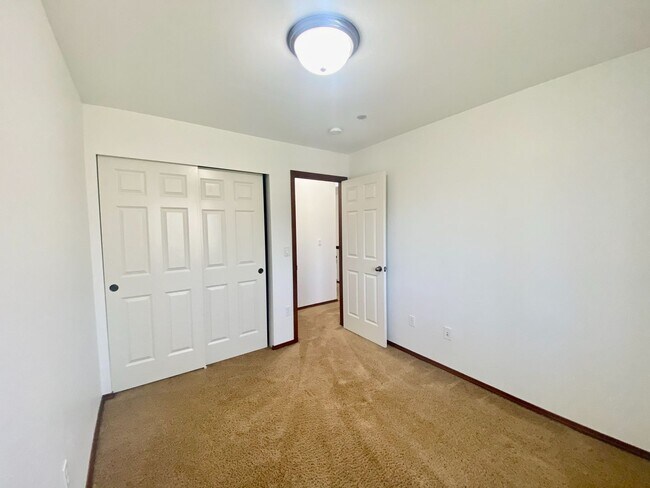 Building Photo - Bothell Townhome.......