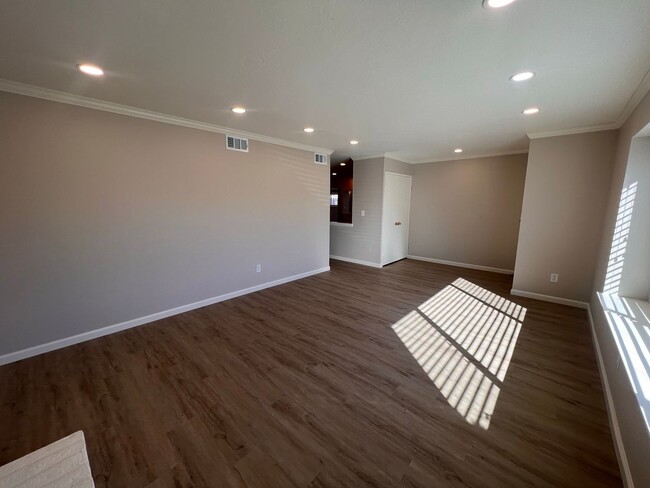 Building Photo - FULLY REMODELED 3+BR/2BA home in EL CAJON ...