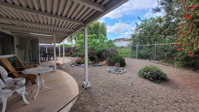Building Photo - Seven Oaks Active Adult Living