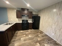 Building Photo - 3212 Plateau Dr