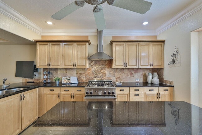 Building Photo - 1593 Pinellas Bayway S