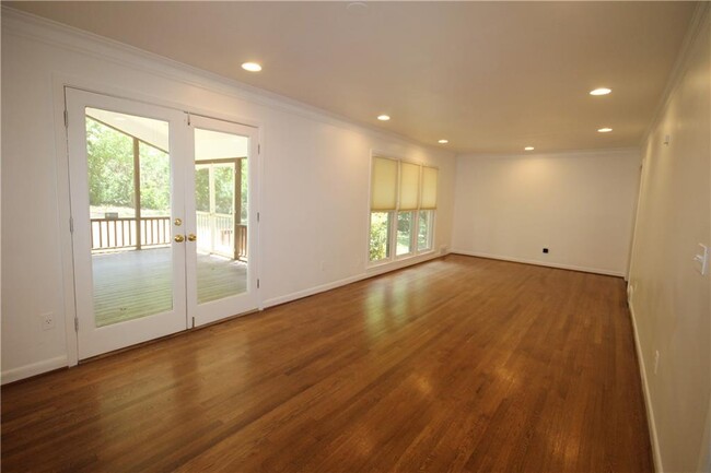 Building Photo - 1735 Moonstone Ct