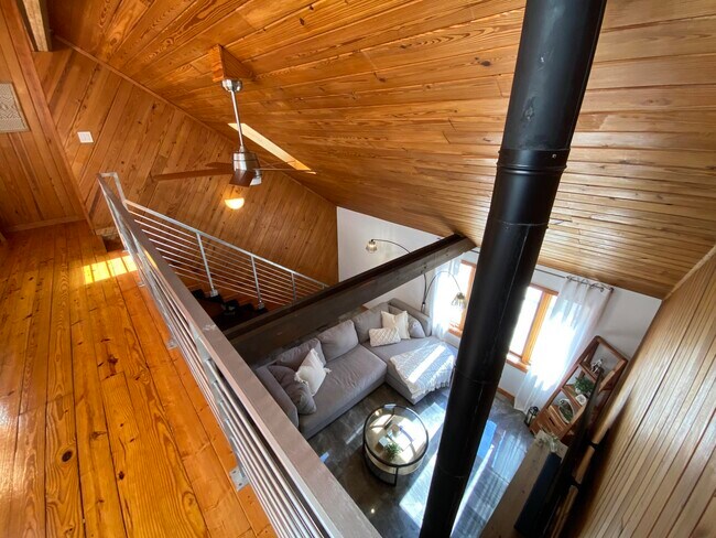 Building Photo - 141 Hunters Trce
