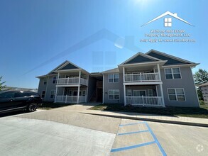 Building Photo - 2620 N Bluff St