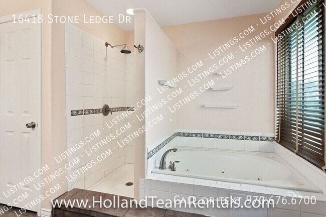 Building Photo - 16418 Stone Ledge Dr