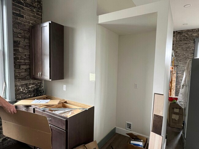 Building Photo - 301 N Clinton St