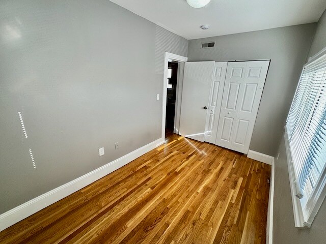 Building Photo - 33 Adamson St