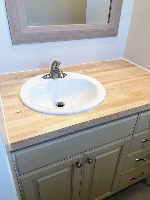 Building Photo - Calle Violeta