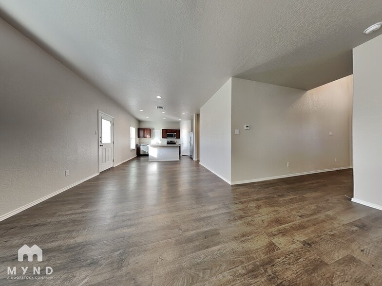 Building Photo - 7508 Twin Pine Ct