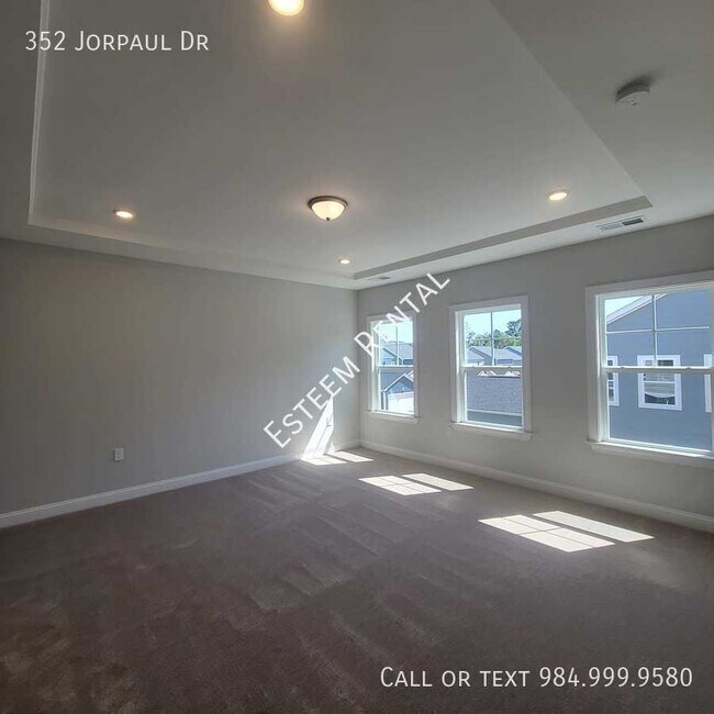 Building Photo - 352 Jorpaul Dr