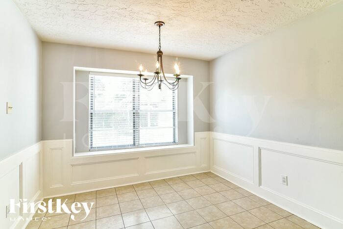 Building Photo - 11715 Parkriver Dr