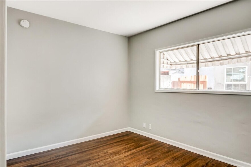 Building Photo - 3140 Stockbridge Ave