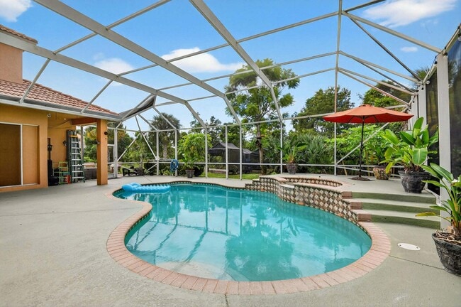 Building Photo - 3769 Victoria Rd