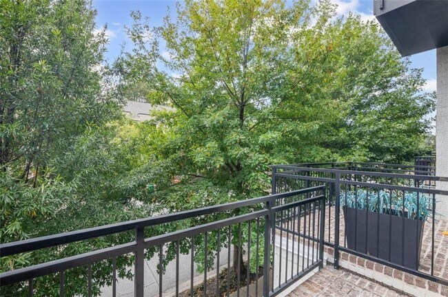 Building Photo - 1275 Appleden Trace