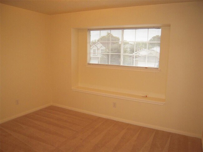 Building Photo - 4242 Daisy Meadow Dr