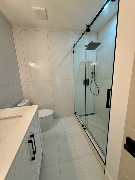 Building Photo - 13705 SW 91st Ct