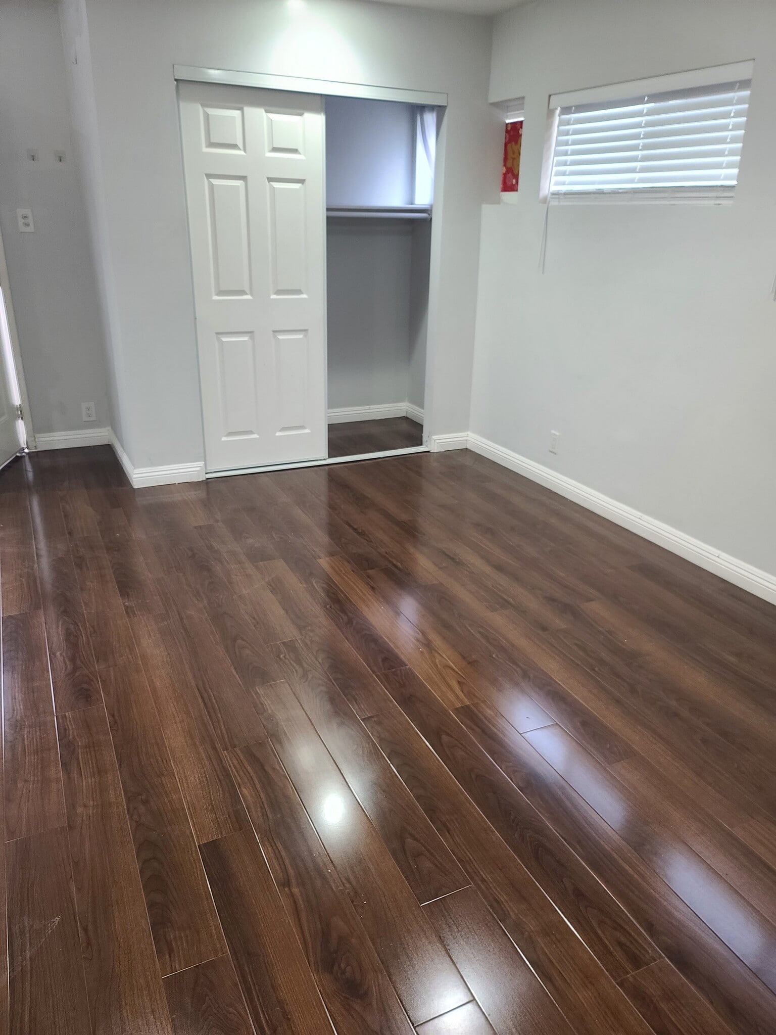 Brand new floor - 7009 Jumilla Ave