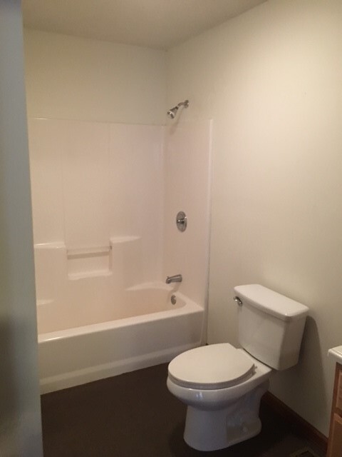 Bath Rm - 958 New Hope Rd