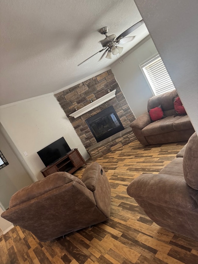 Building Photo - 14141 W Ruidoso Dr