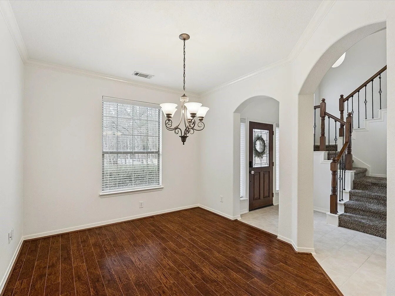 Building Photo - 6418 Sugar Bush Dr