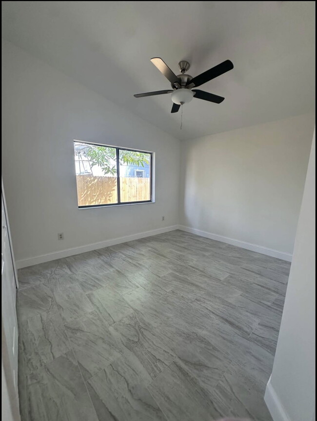 Building Photo - 1275 McDermott Ln