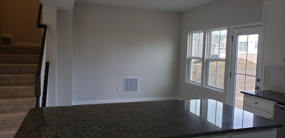 dining room - 3001 Olivetre Dr