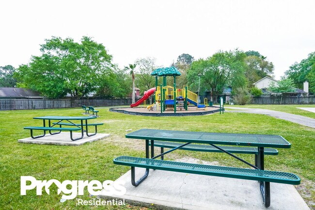 Building Photo - 20235 Timber Forest Dr