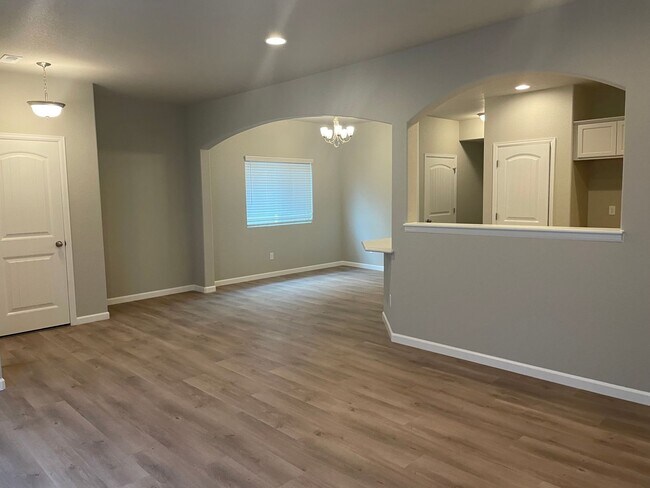 Building Photo - Chapel Heights townhome