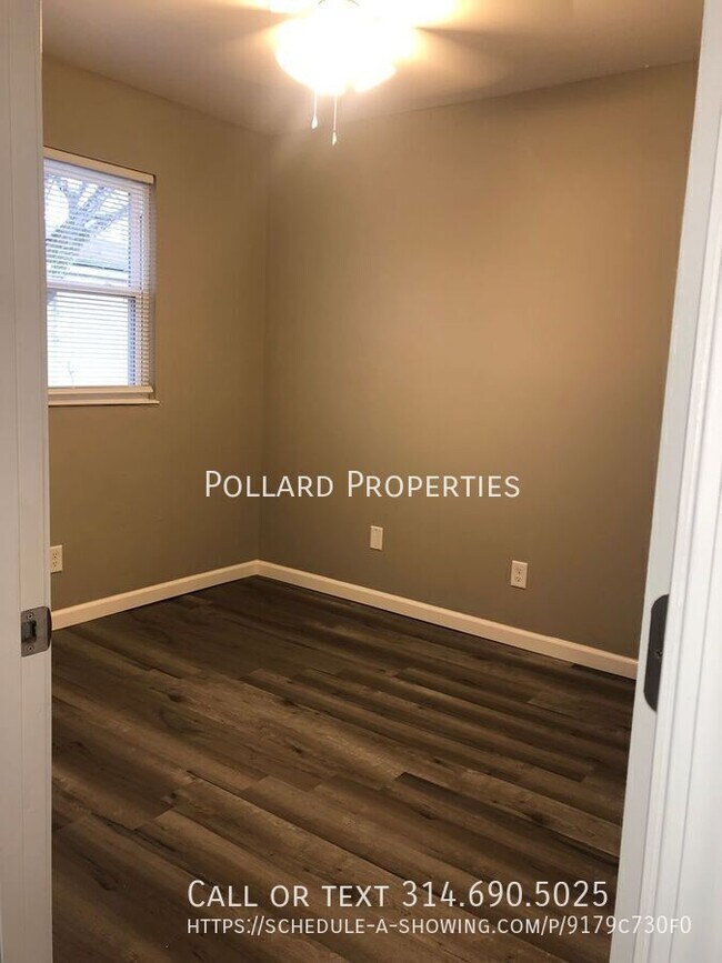 Building Photo - 208 John St