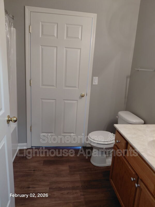 Building Photo - 9102 Beacon Dr