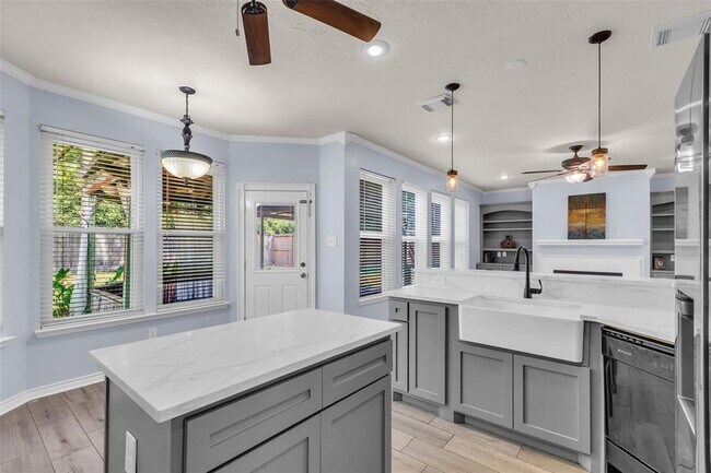 Building Photo - 30114 Thorsby Dr