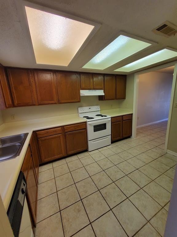 Building Photo - 719 N Beverly Ln