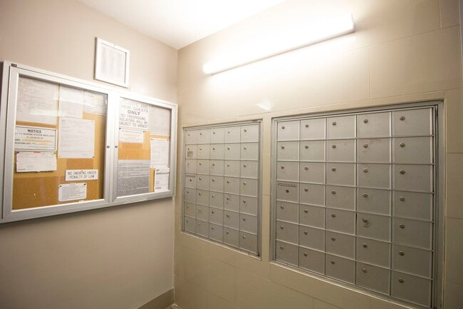 Building Photo - 2375 E 3rd St