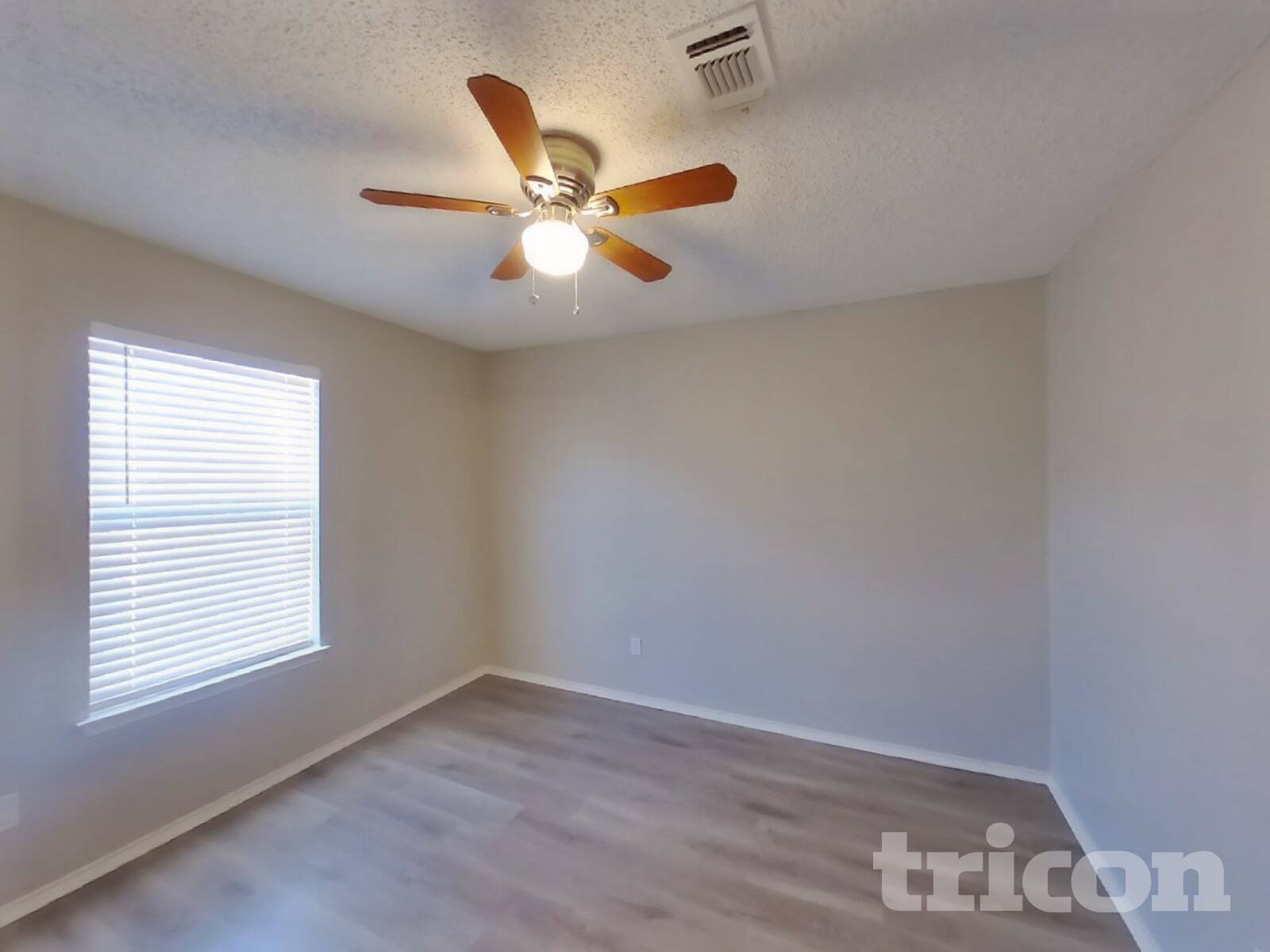 Building Photo - 327 Moss Hill Dr