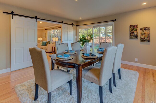 Building Photo - Three Bedroom Single Story Ranch Napa home in Coveted Hidden Valley