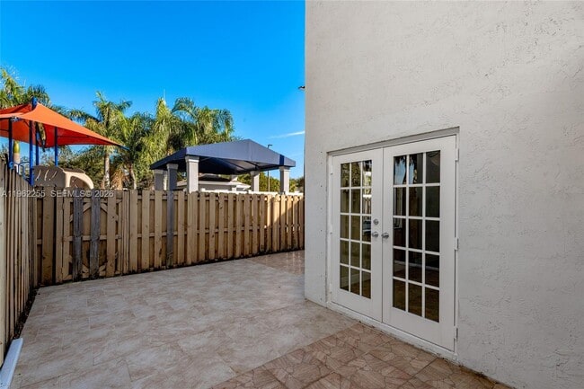 Building Photo - 9481 Stanley Ln